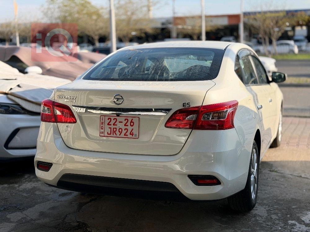 نيسان سنترا